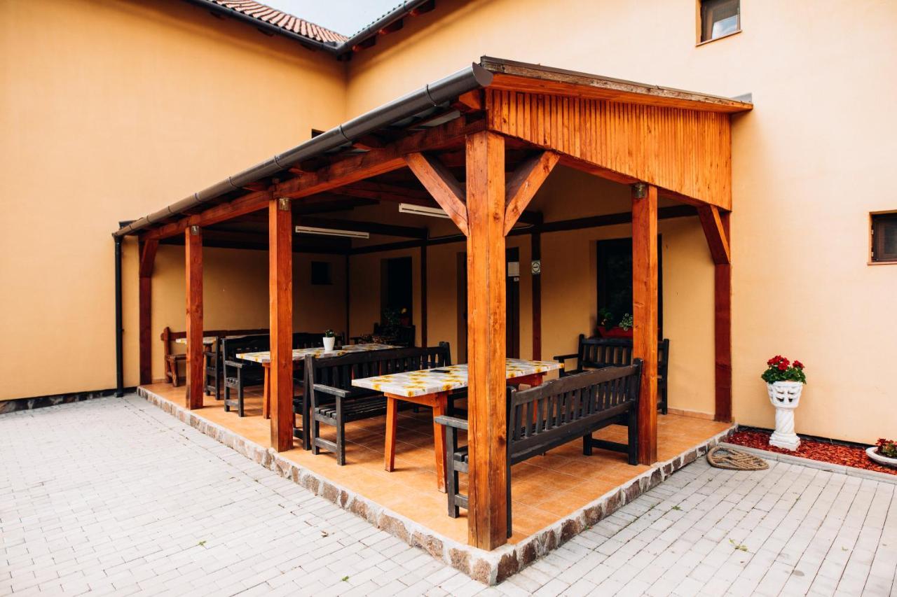 プライド Iris 2 Bed & Breakfast エクステリア 写真